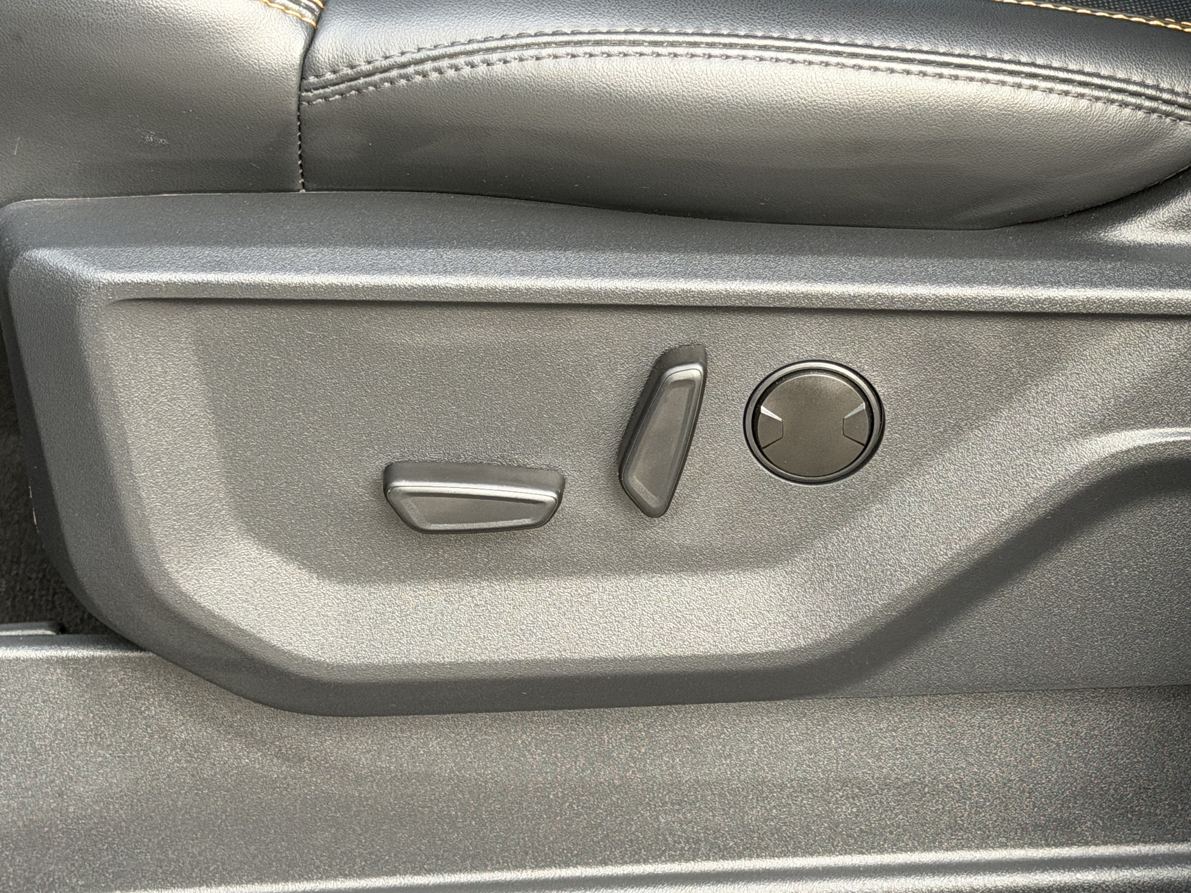 Certified 2025 Ford Expedition Tremor AWD/4WD image 18