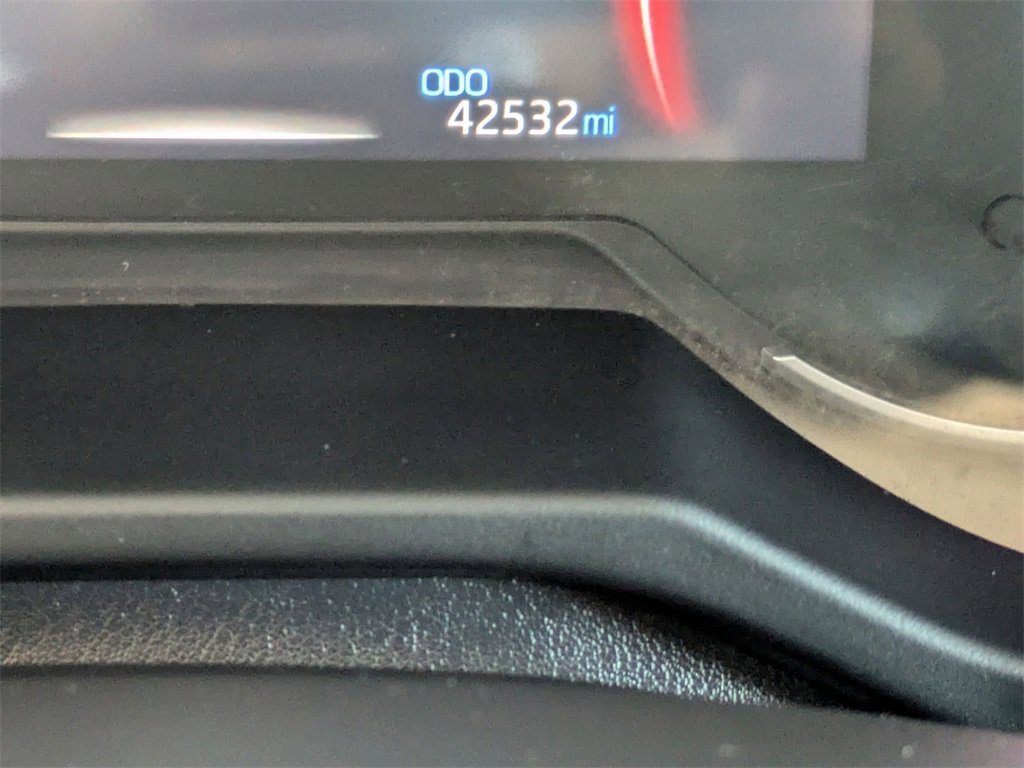 Used 2024 Toyota RAV4 LE image 16