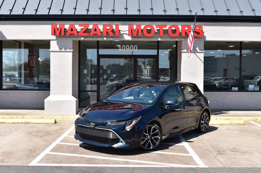 Used 2020 Toyota Corolla XSE FWD image 2