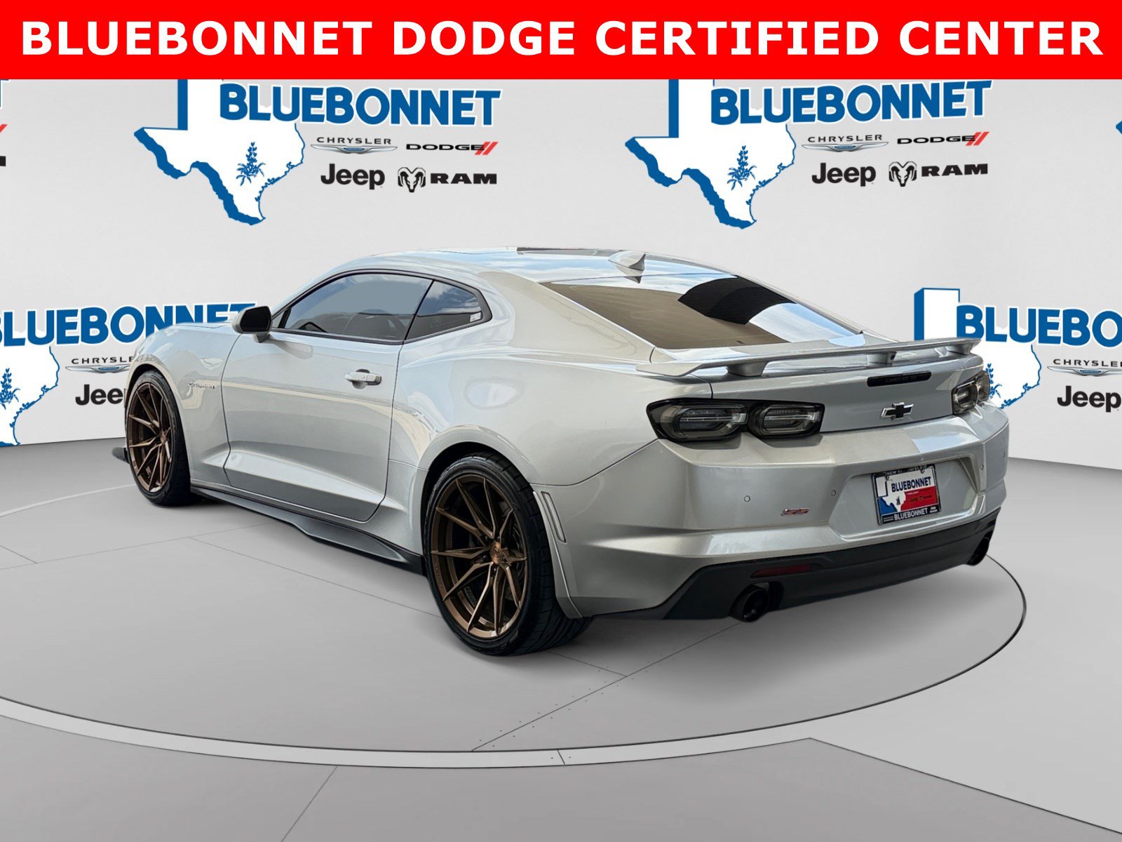 Used 2019 Chevrolet Camaro SS RWD image 7