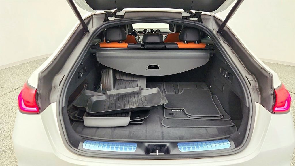 Used 2024 Mercedes-Benz GLC 300 4MATIC image 22