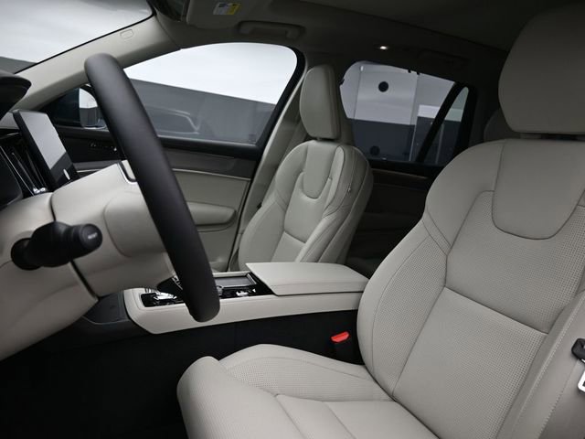 New 2026 Volvo XC90 B6 Ultra w/ Protection Package image 9
