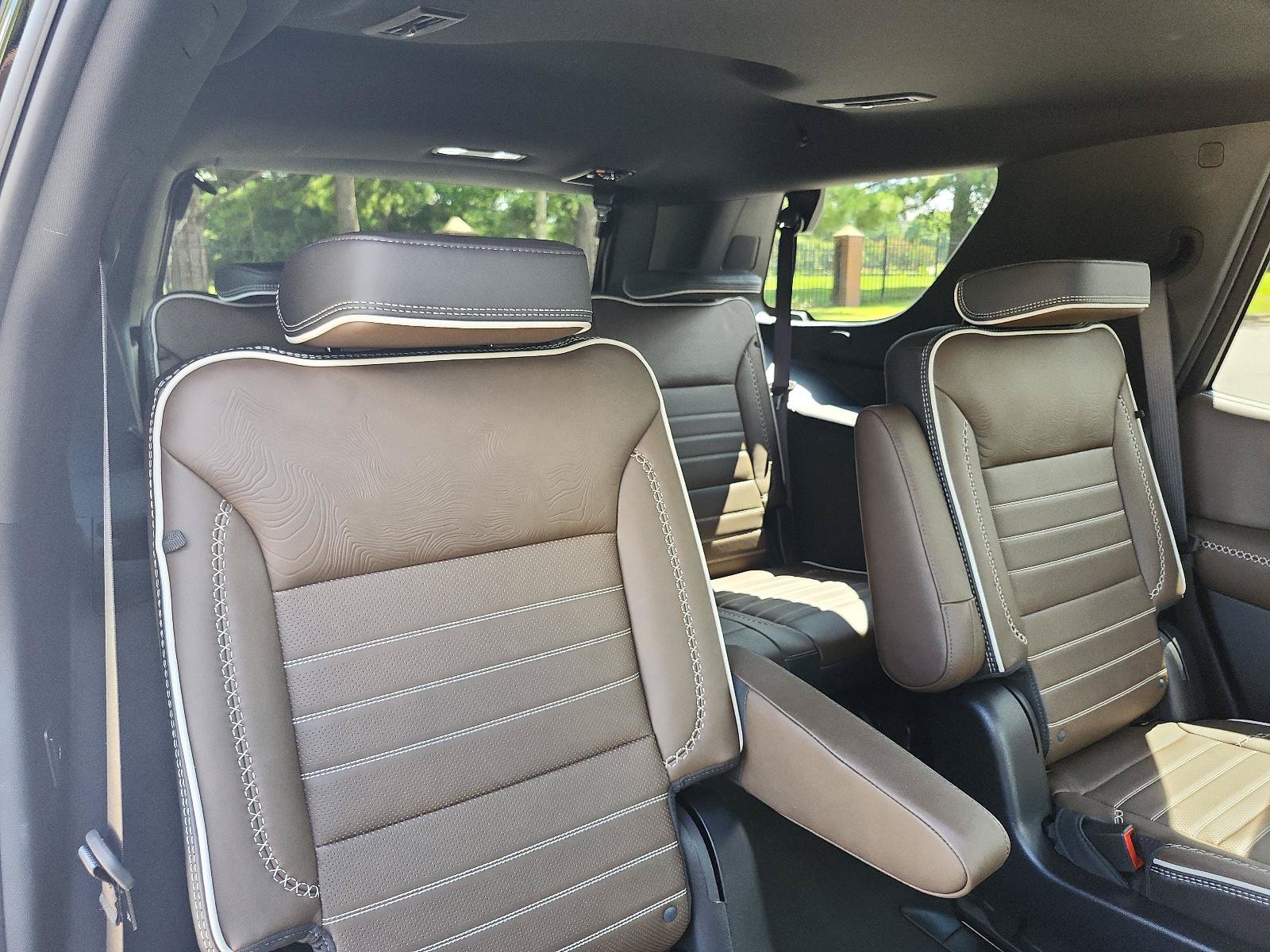 Certified 2025 GMC Yukon Denali Ultimate AWD/4WD image 12
