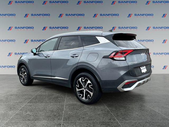 Used 2023 Kia Sportage EX AWD/4WD image 3