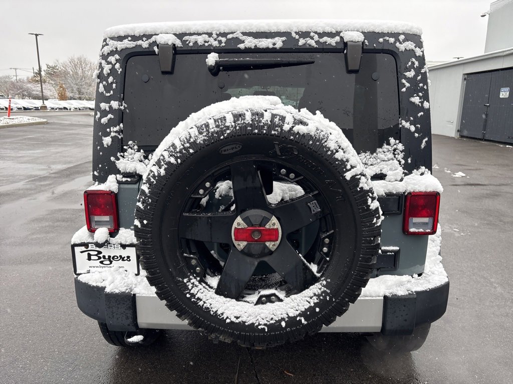 Used 2014 Jeep Wrangler Unlimited Sahara image 4