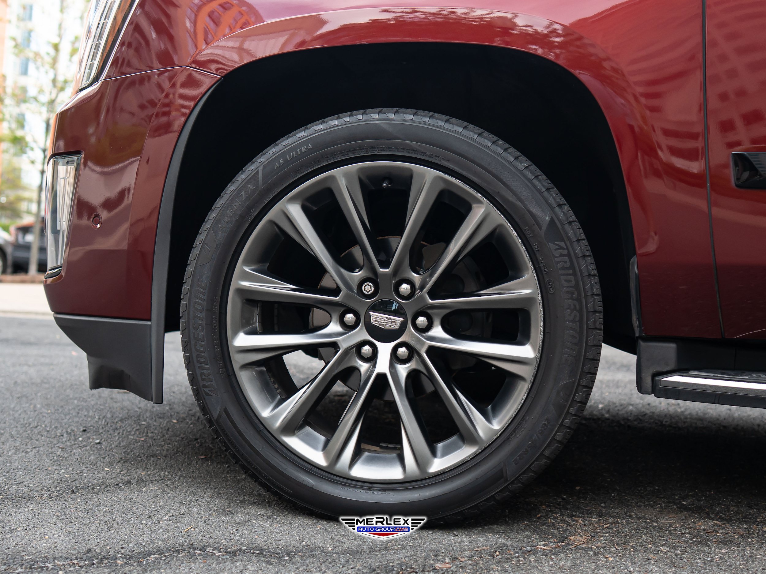 Used 2020 Cadillac Escalade Luxury w/ Escalade Sport Edition AWD/4WD image 10