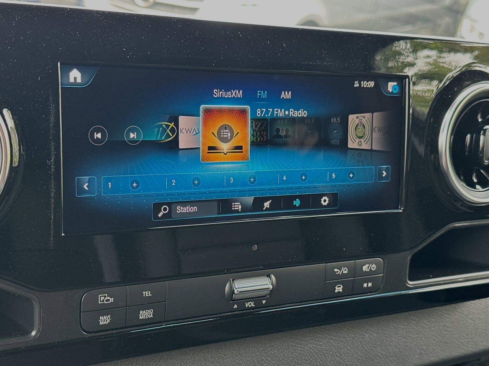 Used 2024 Mercedes-Benz Sprinter 2500 image 20