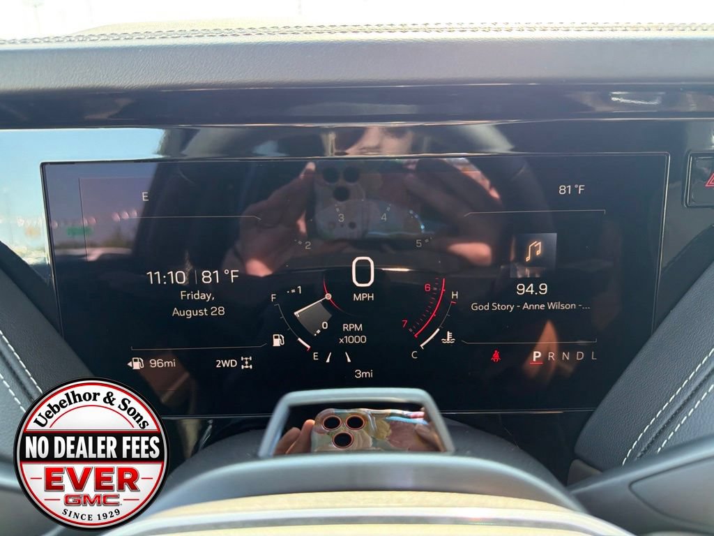 New 2026 GMC Yukon Denali Ultimate AWD/4WD image 34