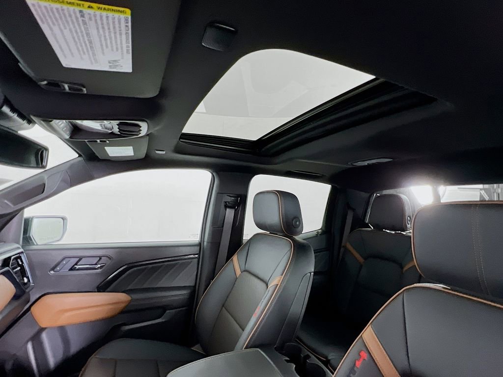 Certified 2025 GMC Canyon AT4 w/ Nightfall Edition image 19