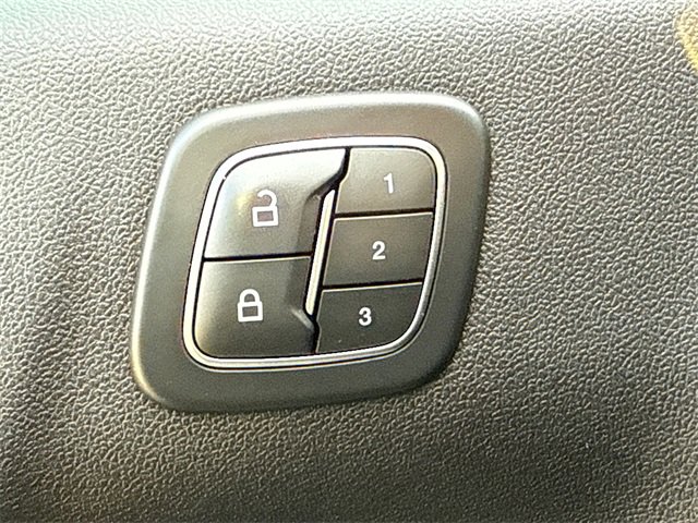 Certified 2022 Ford Escape Titanium image 22