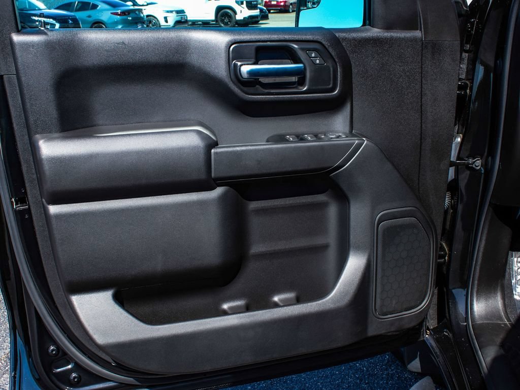 Used 2023 Chevrolet Silverado 1500 Custom w/ LPO, Dark Essentials Package AWD/4WD image 8