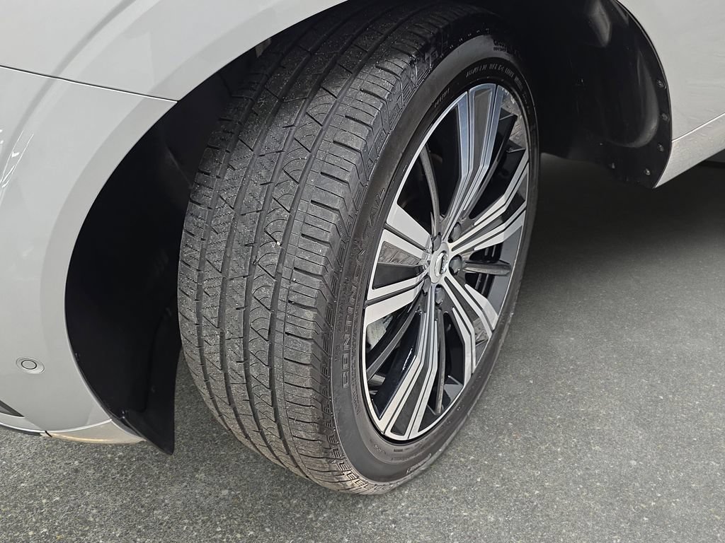 Used 2022 Volvo XC60 B5 Inscription w/ Advanced Package AWD/4WD image 30