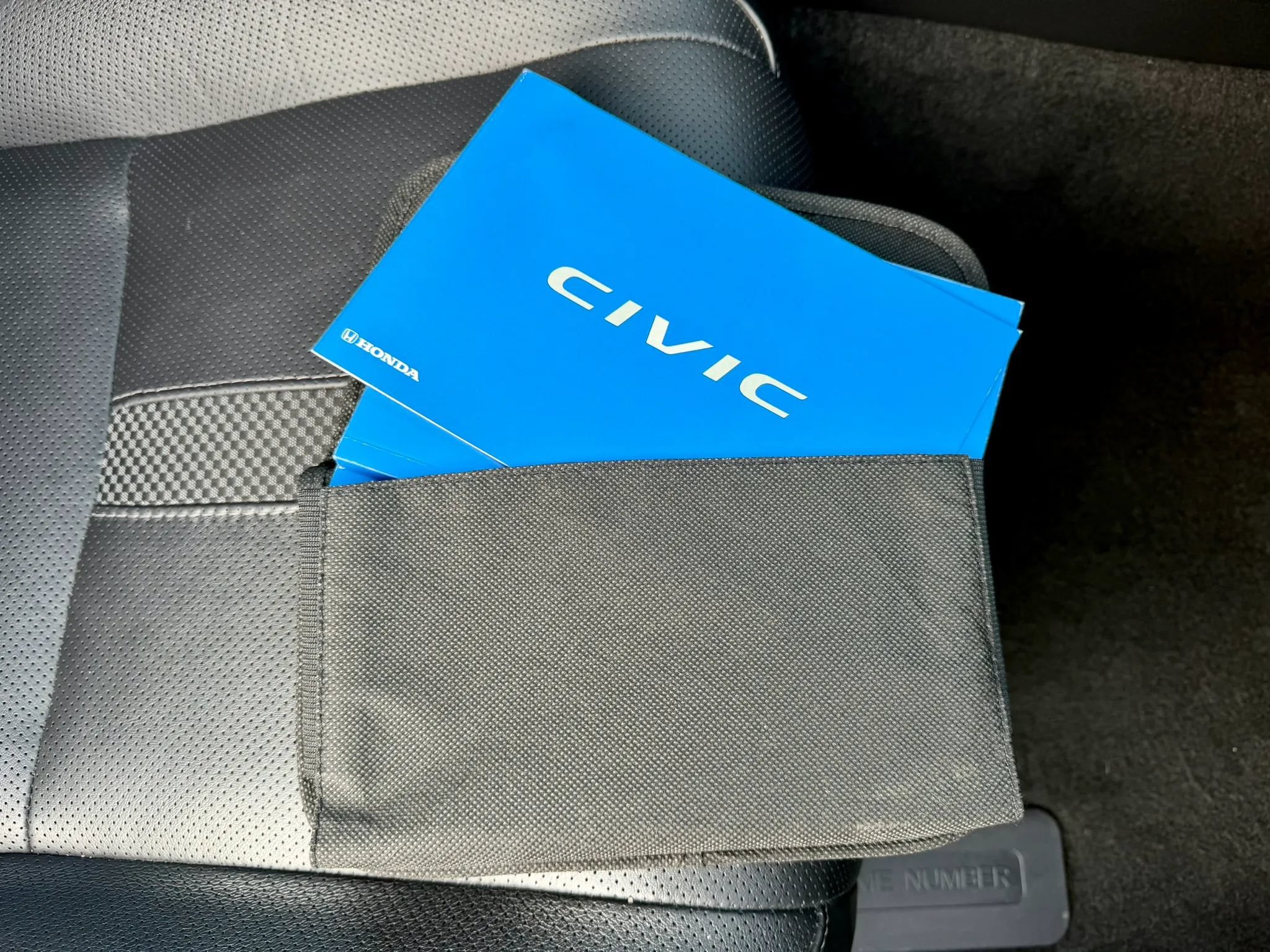 Used 2019 Honda Civic Touring image 33