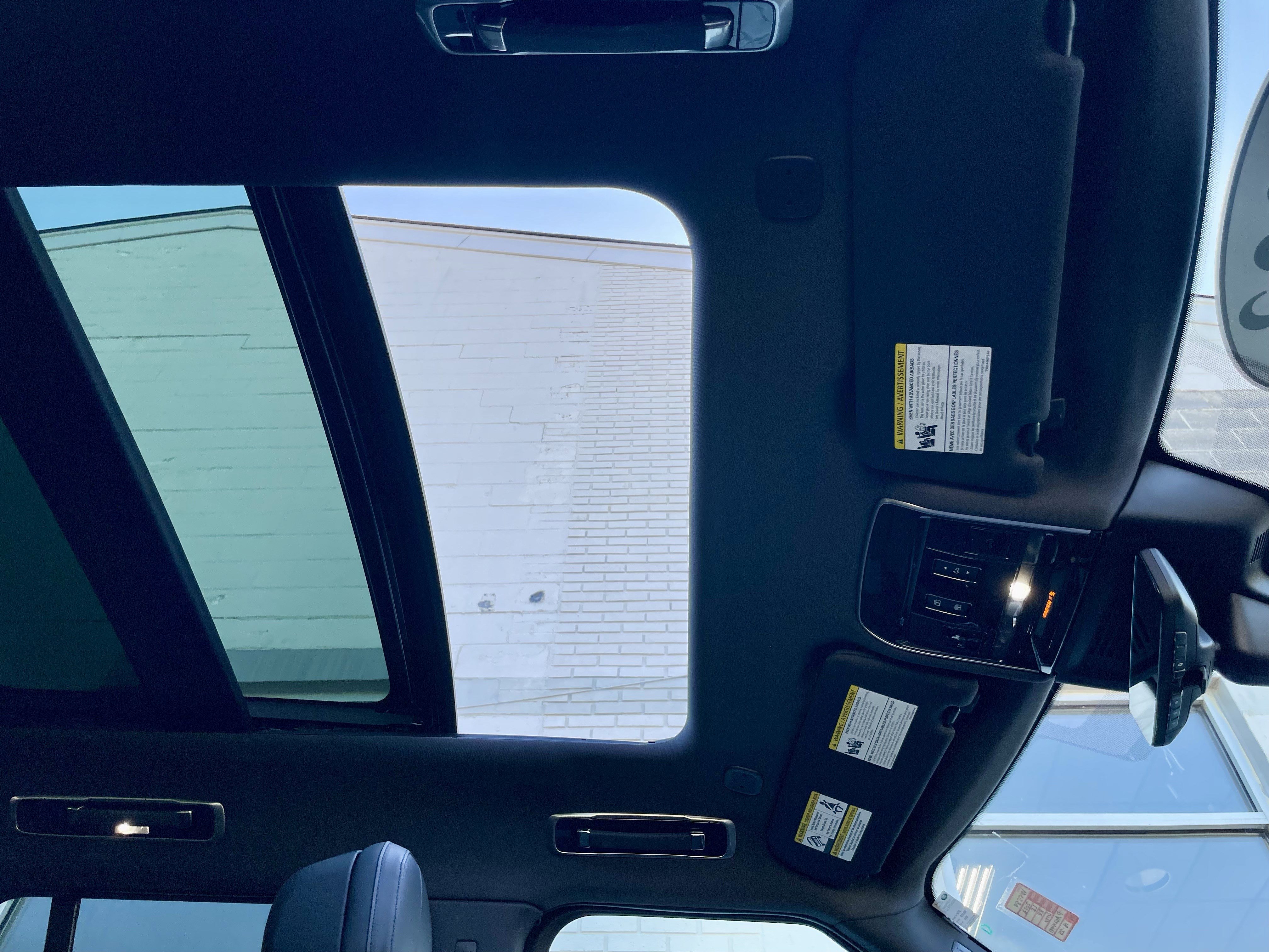 Certified 2023 Land Rover Range Rover SE image 17