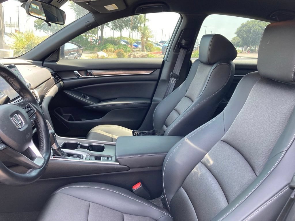 Used 2022 Honda Accord Sport image 8