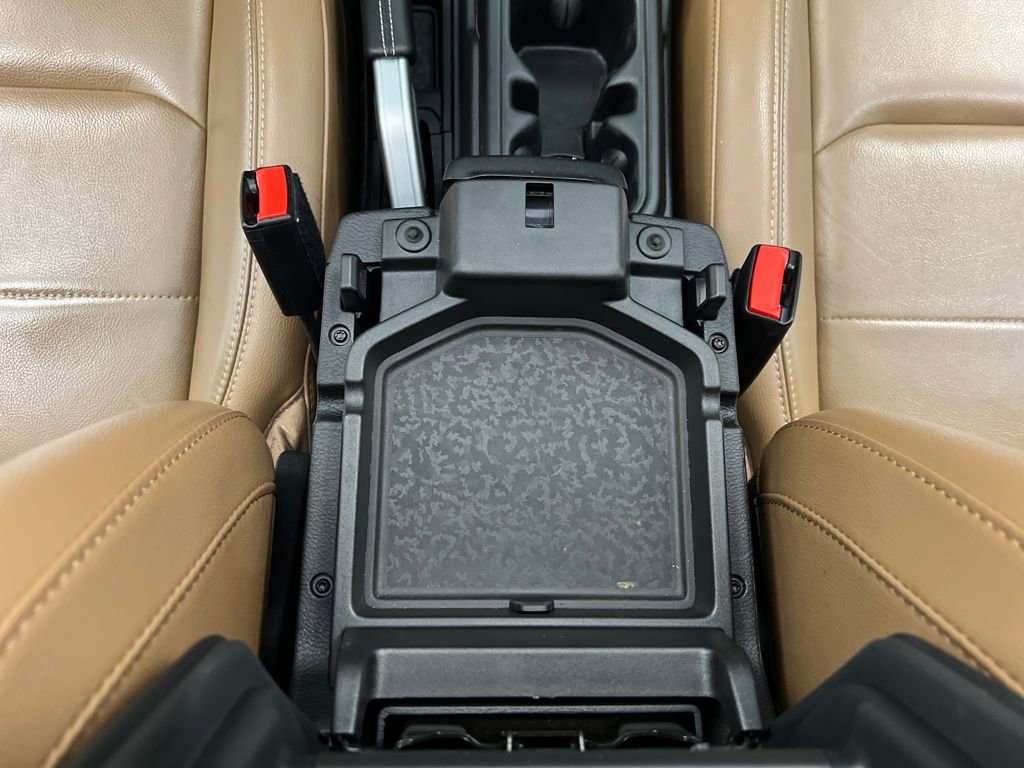 Used 2022 Jeep Wrangler Unlimited Sahara w/ Cold Weather Group image 38