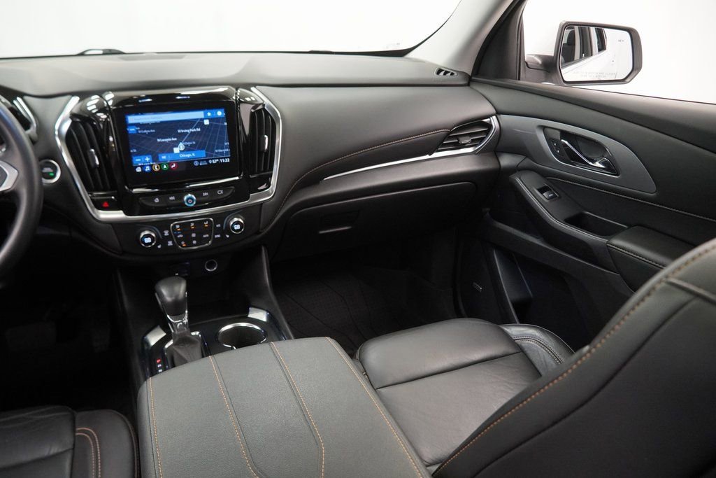 Used 2021 Chevrolet Traverse LT w/ LT Premium Package image 30