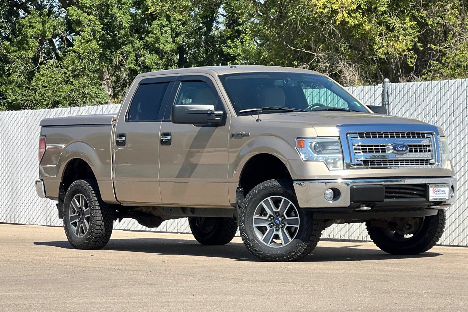 Used 2014 Ford F150 XLT w/ Equipment Group 302A Luxury AWD/4WD image 2