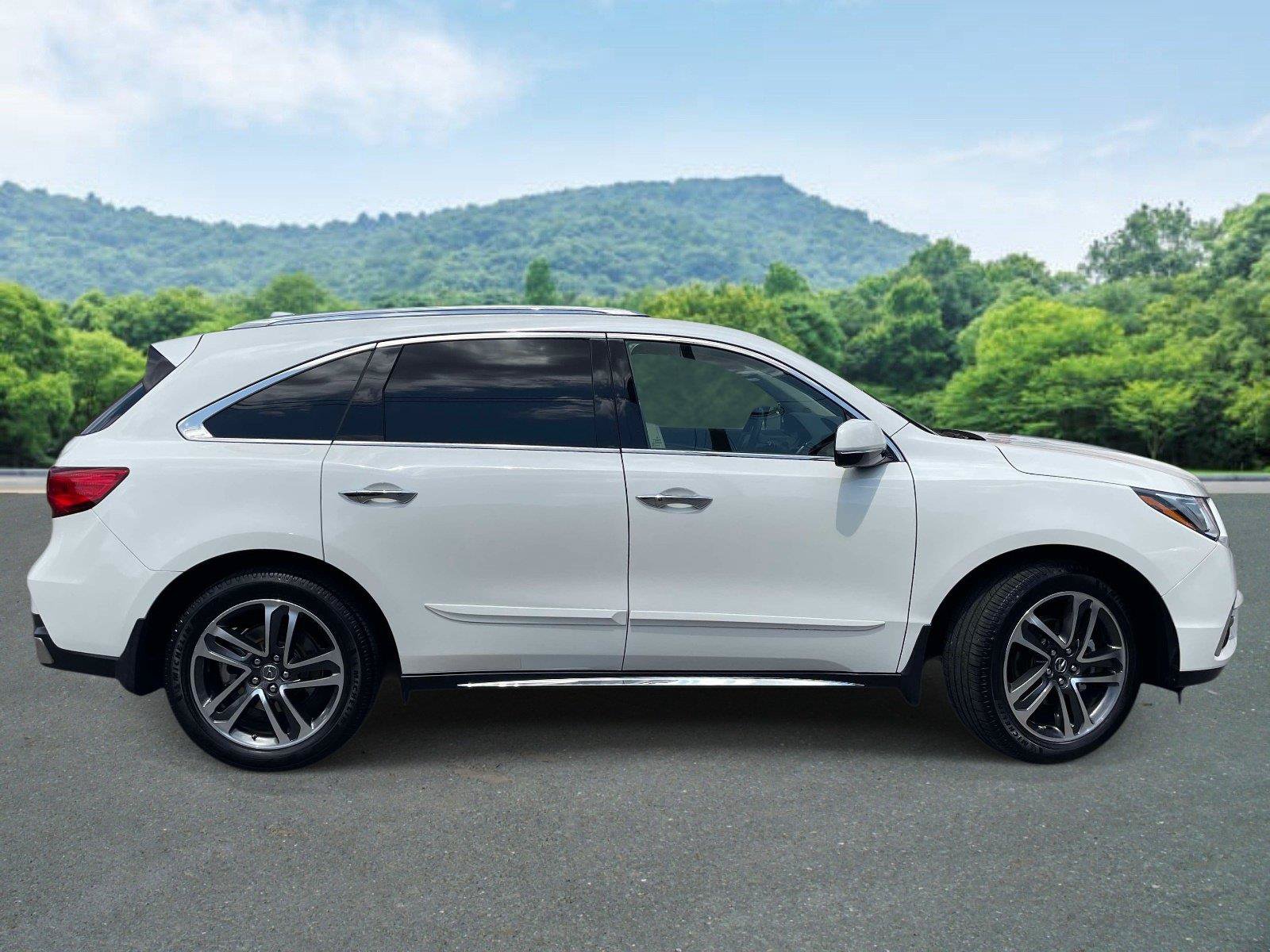 Used 2017 Acura MDX w/ Advance & Entertainment Pkg AWD/4WD image 21