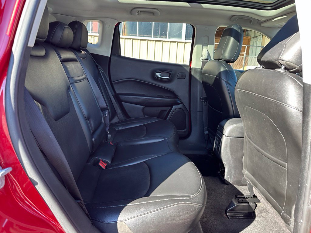 Used 2019 Jeep Compass Latitude FWD image 21