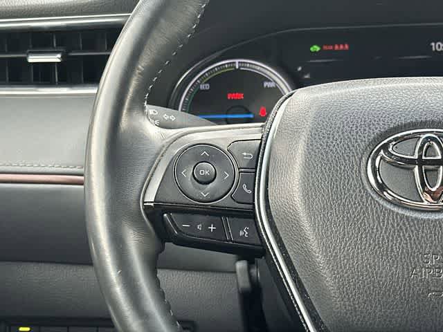 Used 2022 Toyota Venza XLE image 8