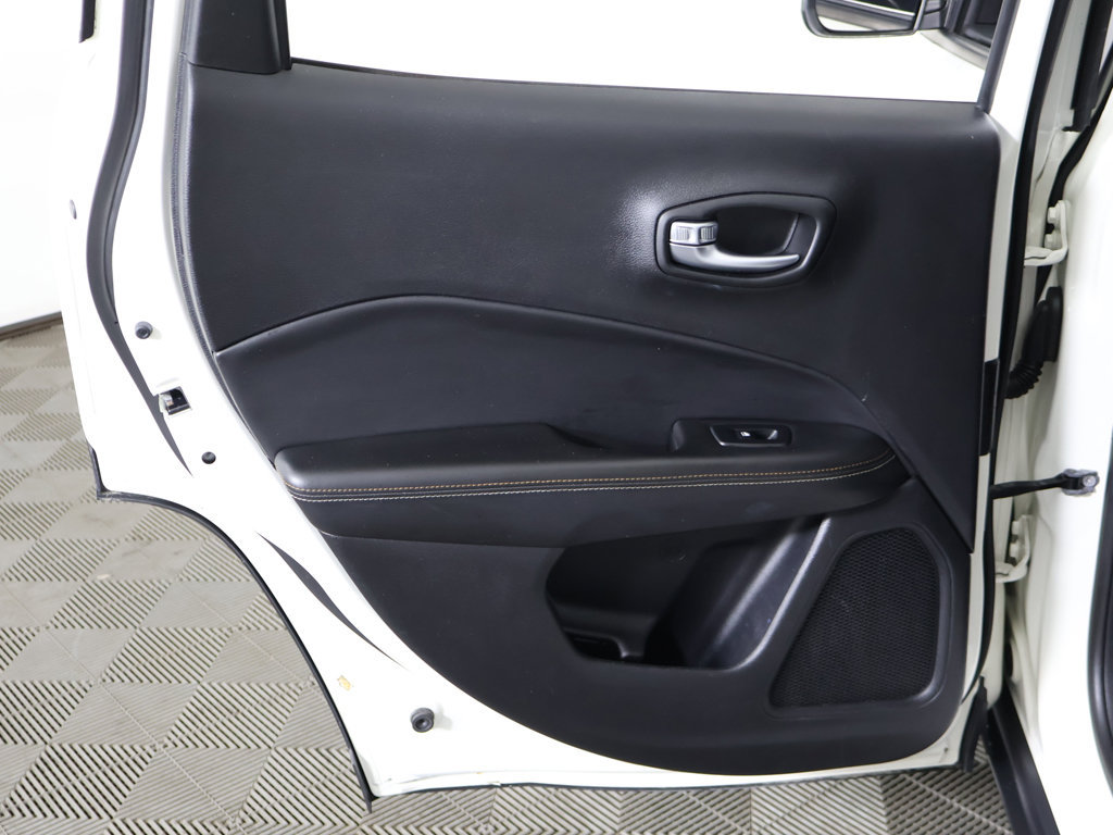 Used 2019 Jeep Compass Latitude FWD image 21