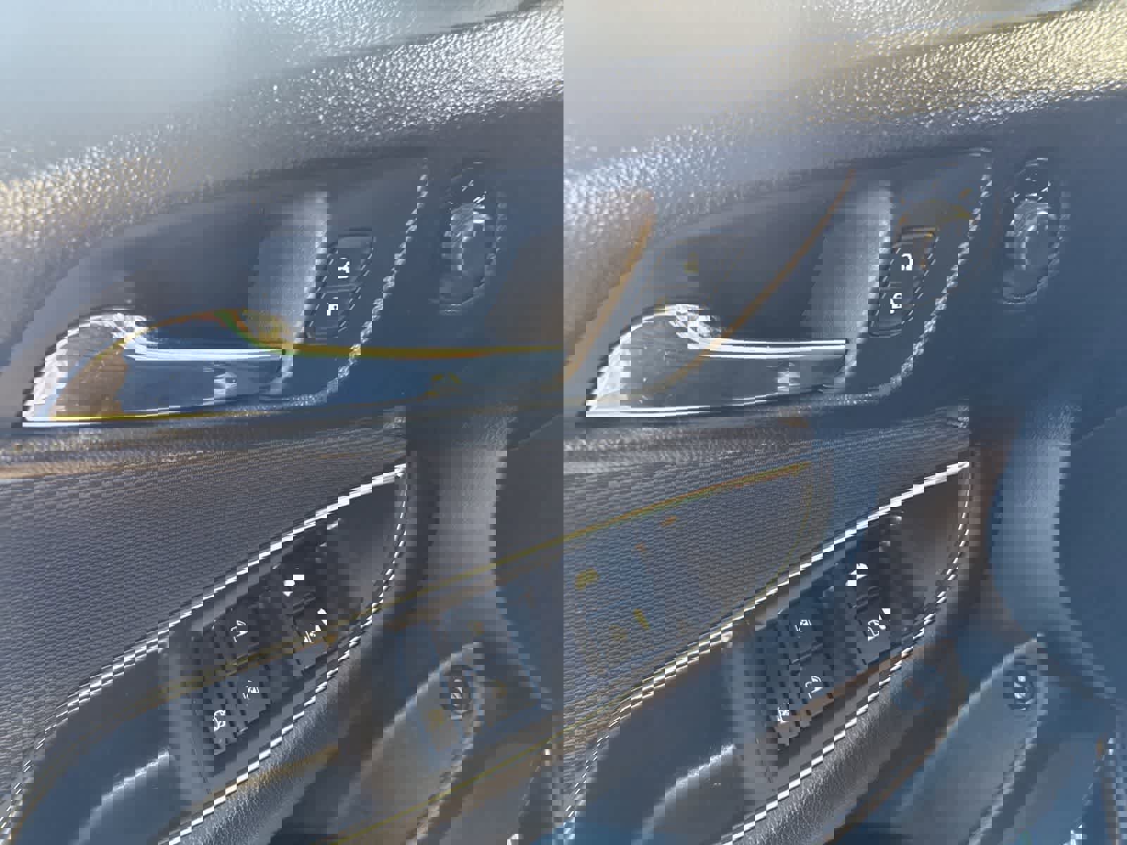 Used 2017 Chevrolet Cruze LT w/ Convenience Package image 21