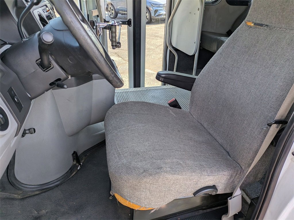 Used 2012 Ford E-450 and Econoline 450 Super Duty w/ Shuttle Bus Prep Pkg image 13