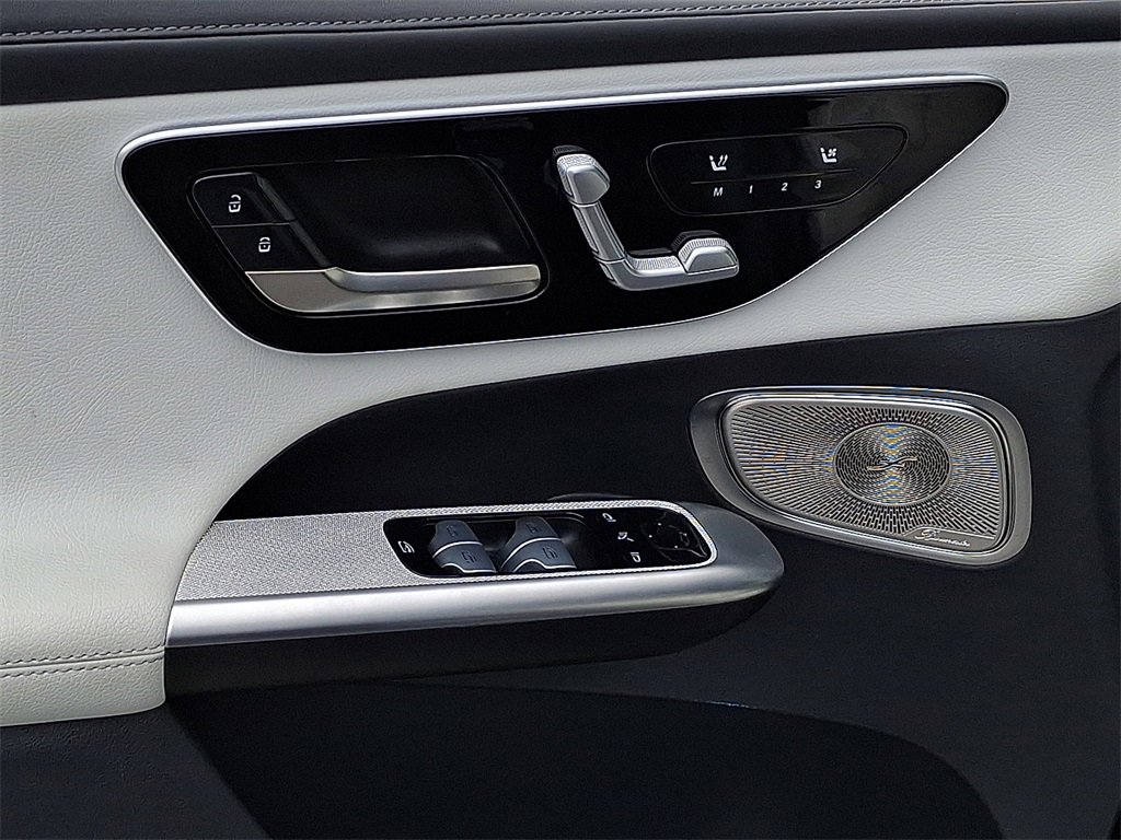 Used 2023 Mercedes-Benz GLC 300 4MATIC image 13