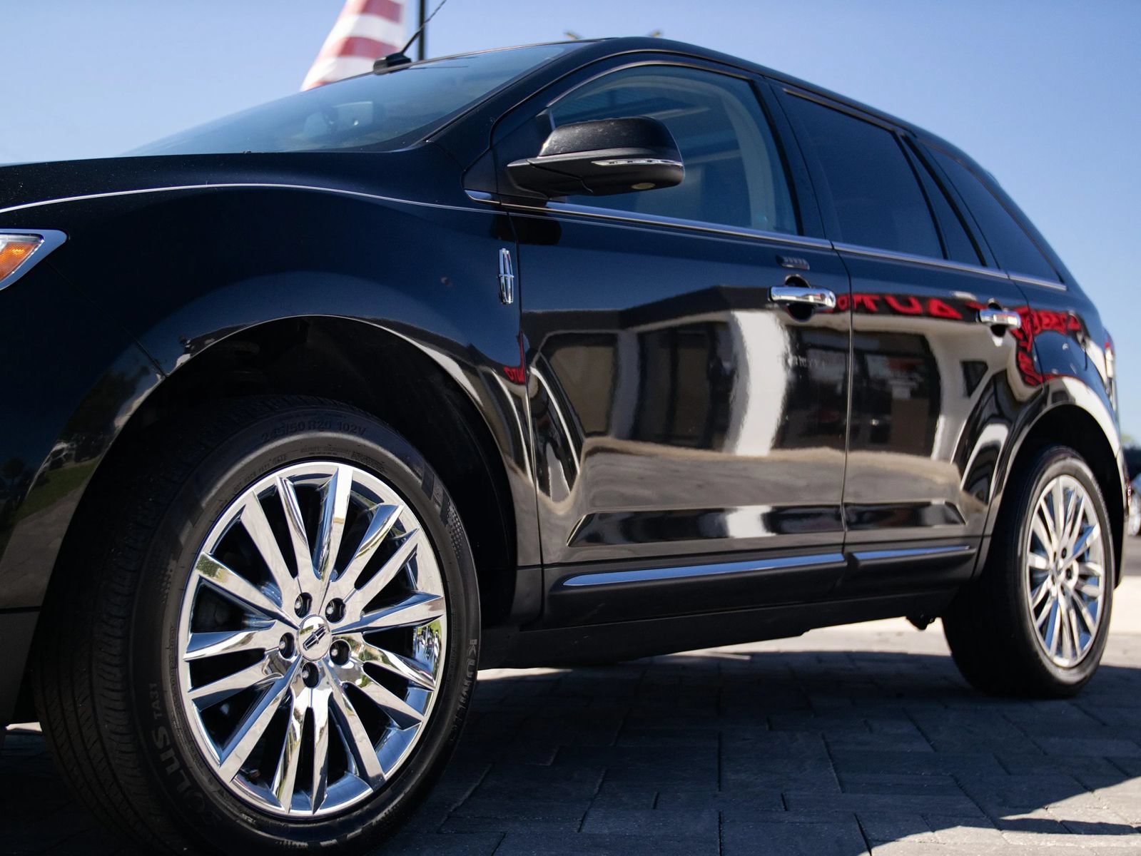 Used 2015 Lincoln MKX AWD w/ Equipment Group 102A image 7