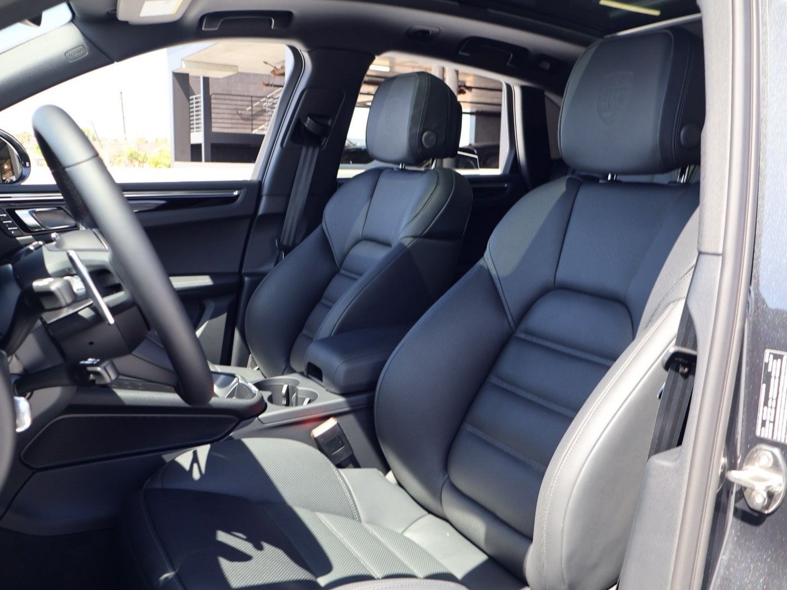 Used 2026 Porsche Macan S AWD/4WD image 5
