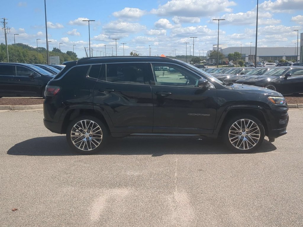 Certified 2022 Jeep Compass Limited w/ Elite Group AWD/4WD image 6