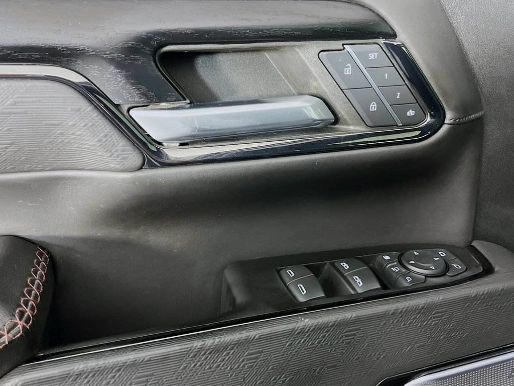 Used 2024 GMC Sierra 2500 AT4X AWD/4WD image 26