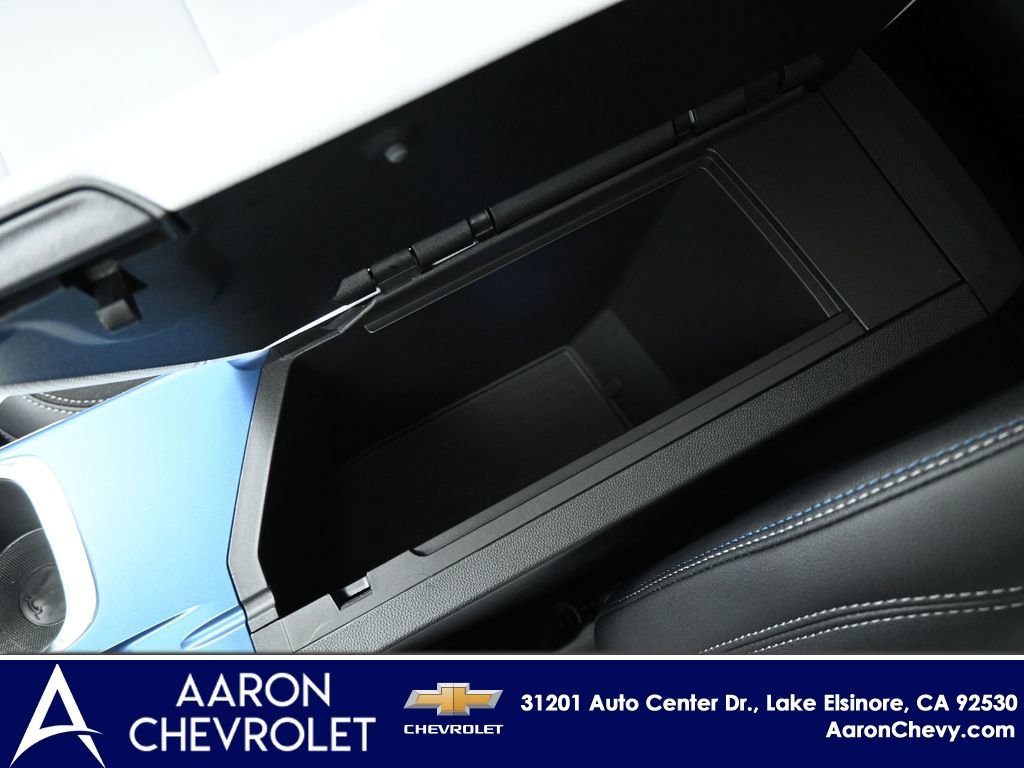 New 2026 Chevrolet Equinox EV LT w/ LPO, Blackout Package image 32