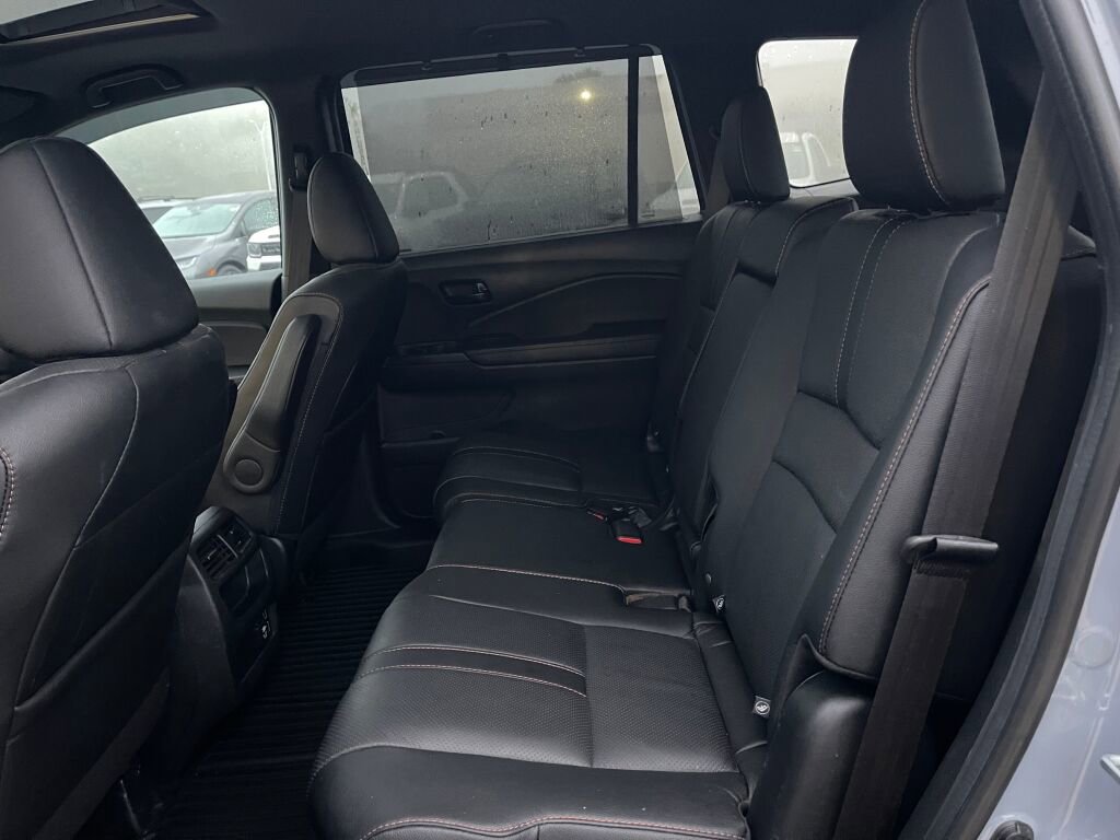 Certified 2022 Honda Passport TrailSport image 18