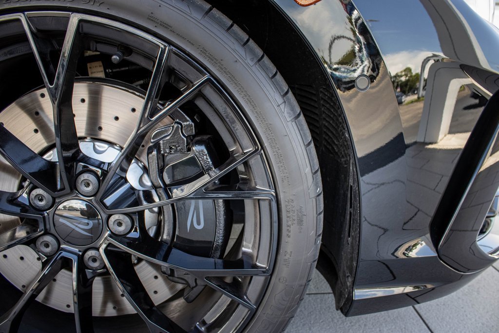 Used 2025 Volkswagen Golf R Black Edition image 22
