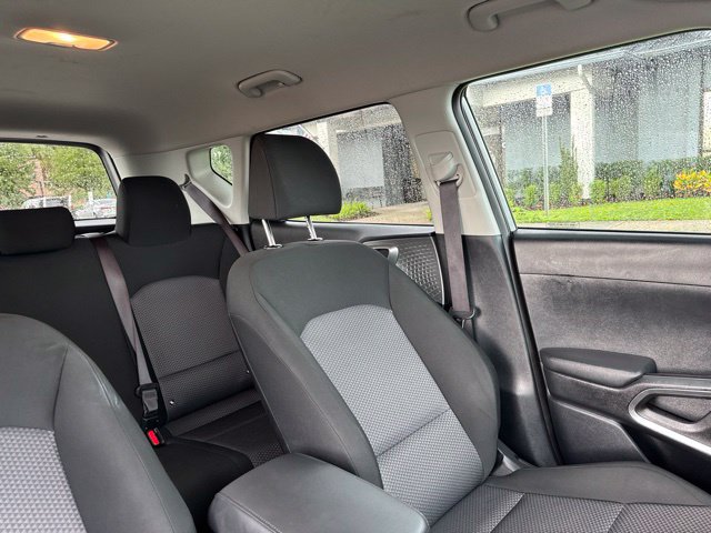 Used 2025 Kia Soul LX w/ LX Technology Package FWD image 12