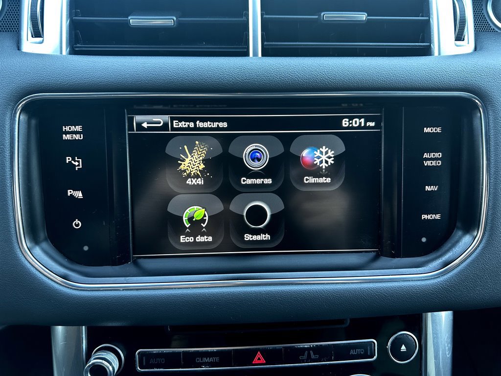 Used 2015 Land Rover Range Rover Sport HSE image 17