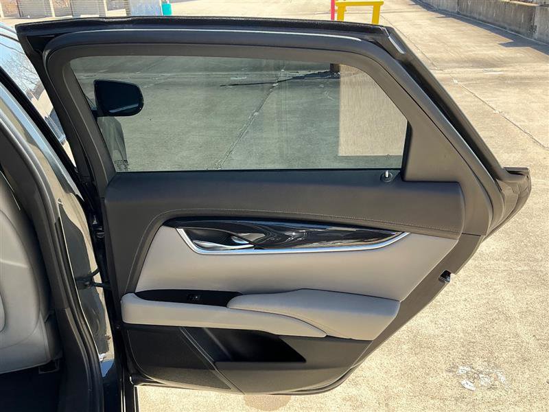 Used 2016 Cadillac XTS Luxury image 36