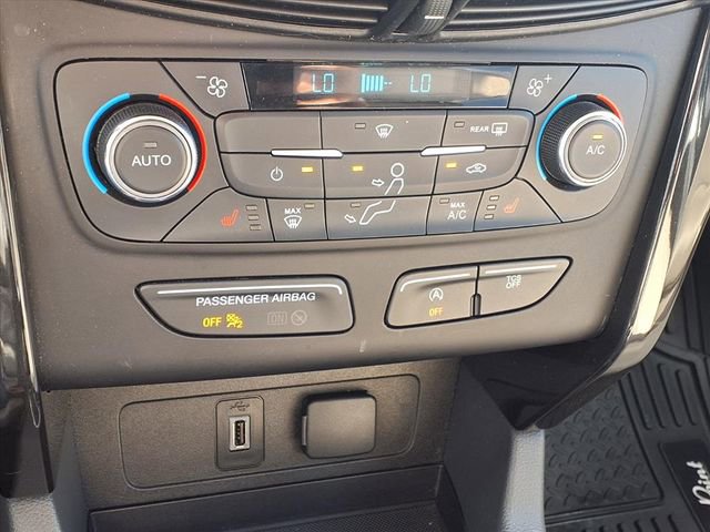 Used 2017 Ford Escape Titanium image 20