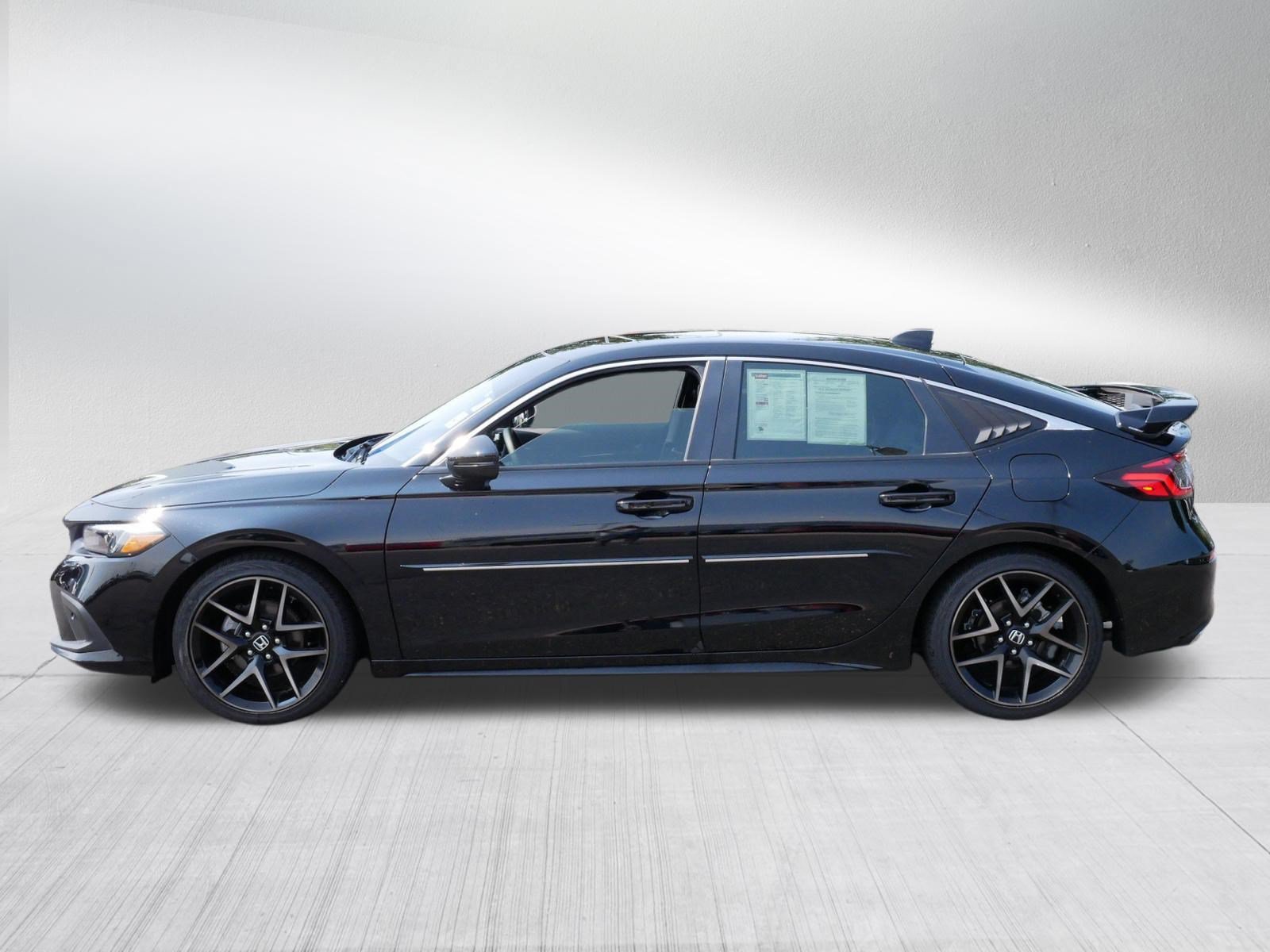 Used 2024 Honda Civic Sport Touring image 4