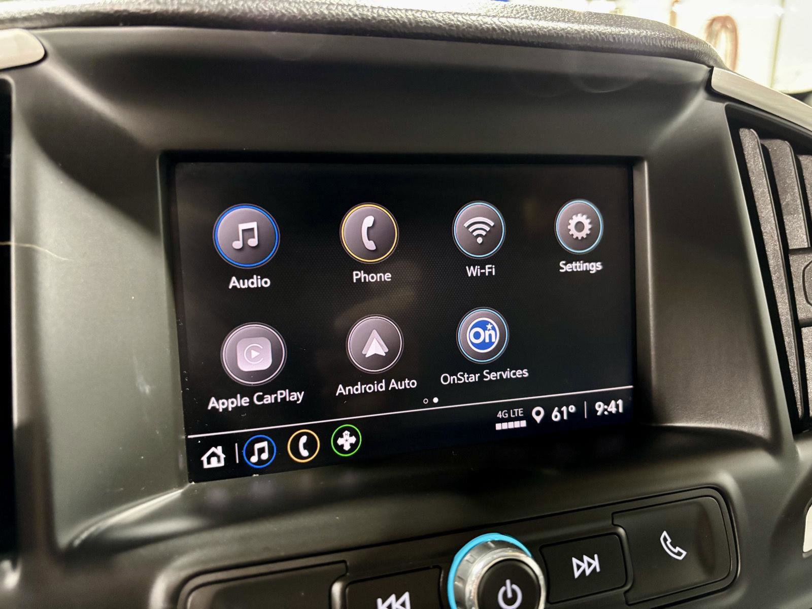 Used 2023 GMC Terrain SLE w/ Driver Convenience Package image 32