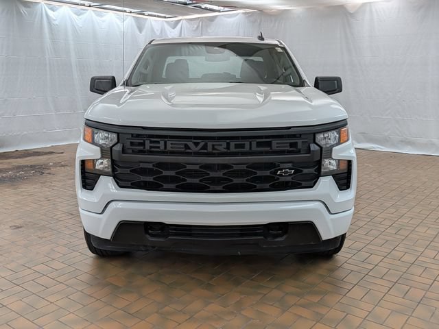 Used 2024 Chevrolet Silverado 1500 Custom AWD/4WD image 2
