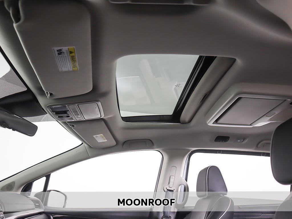Used 2025 Honda Odyssey Touring image 4