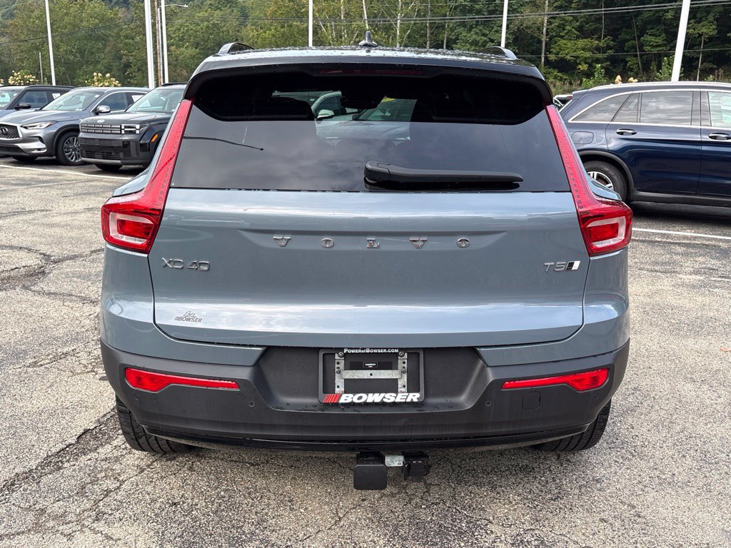 Used 2021 Volvo XC40 T5 R-Design AWD/4WD image 4