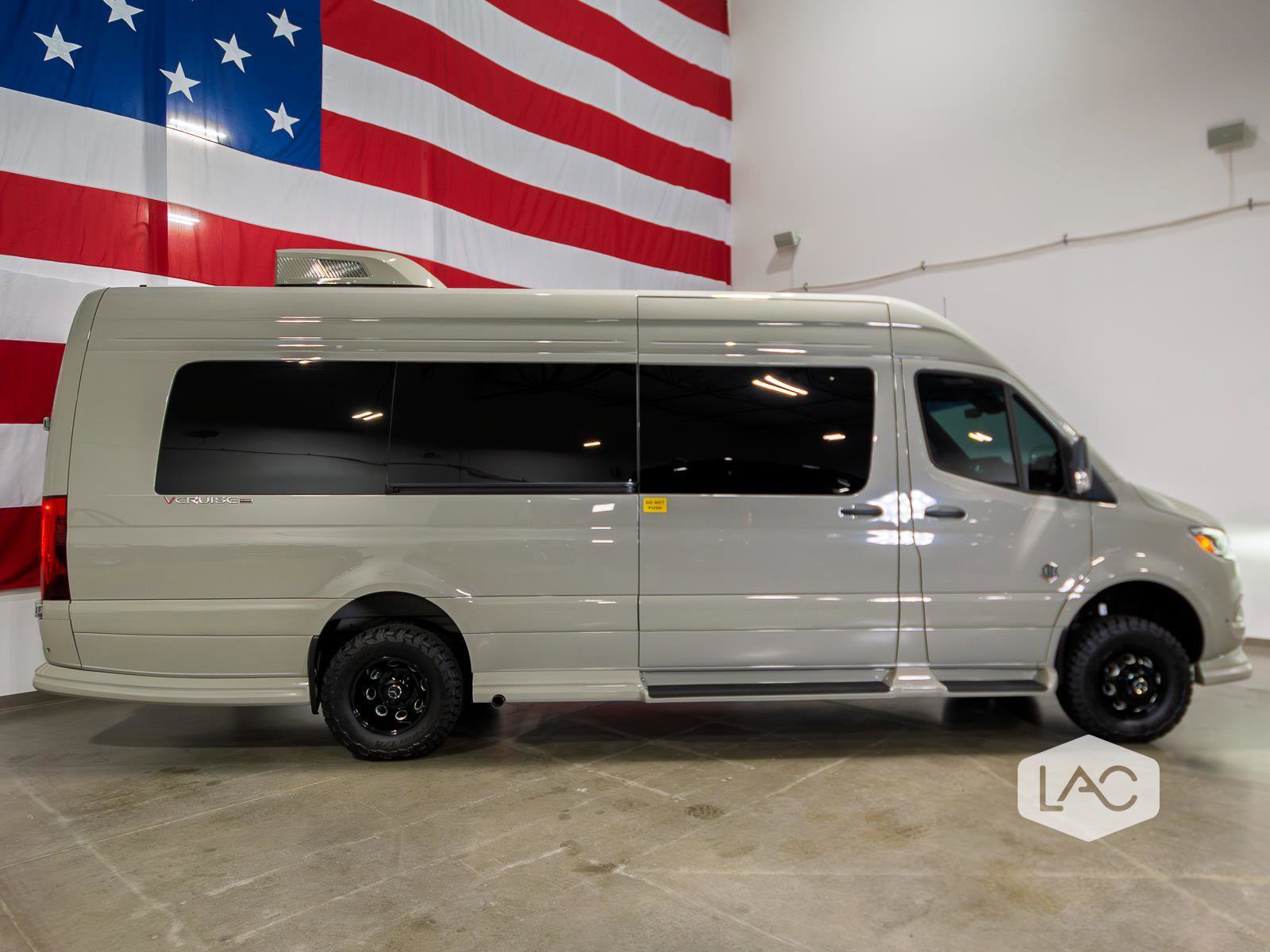 Used 2025 Mercedes-Benz Sprinter 3500 image 39