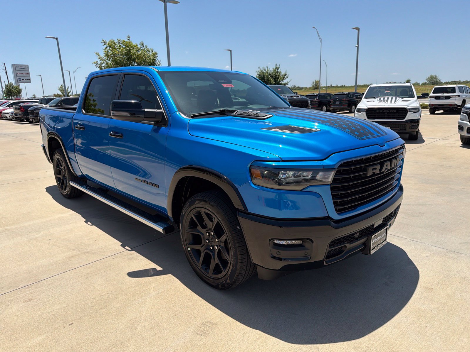 New 2026 RAM 1500 Laramie AWD/4WD image 7