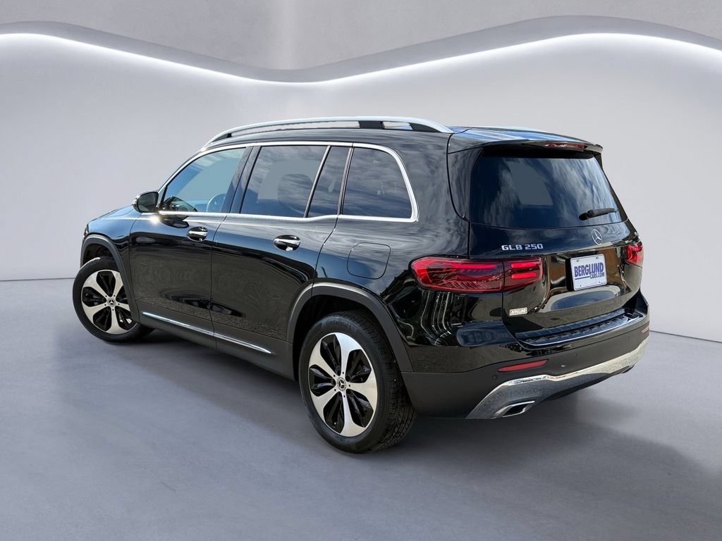 New 2026 Mercedes-Benz GLB 250 4MATIC image 5