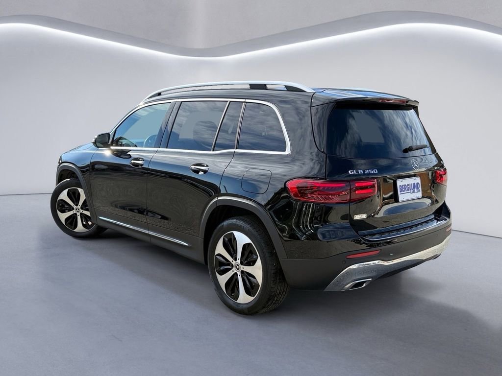 New 2026 Mercedes-Benz GLB 250 4MATIC image 5