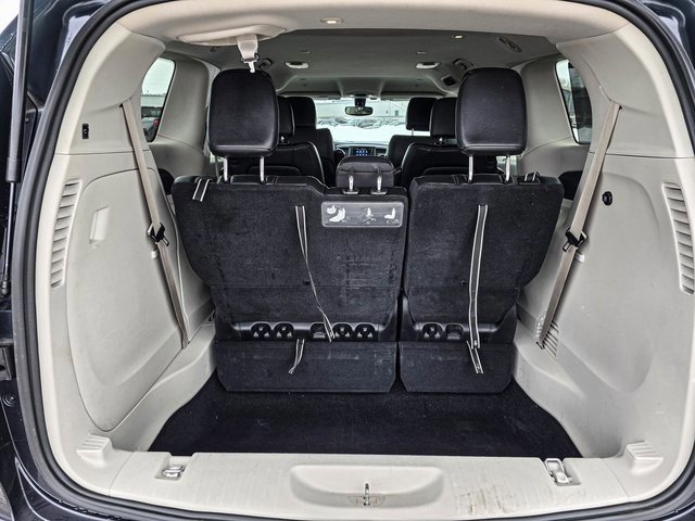 Used 2020 Chrysler Pacifica Touring-L image 39